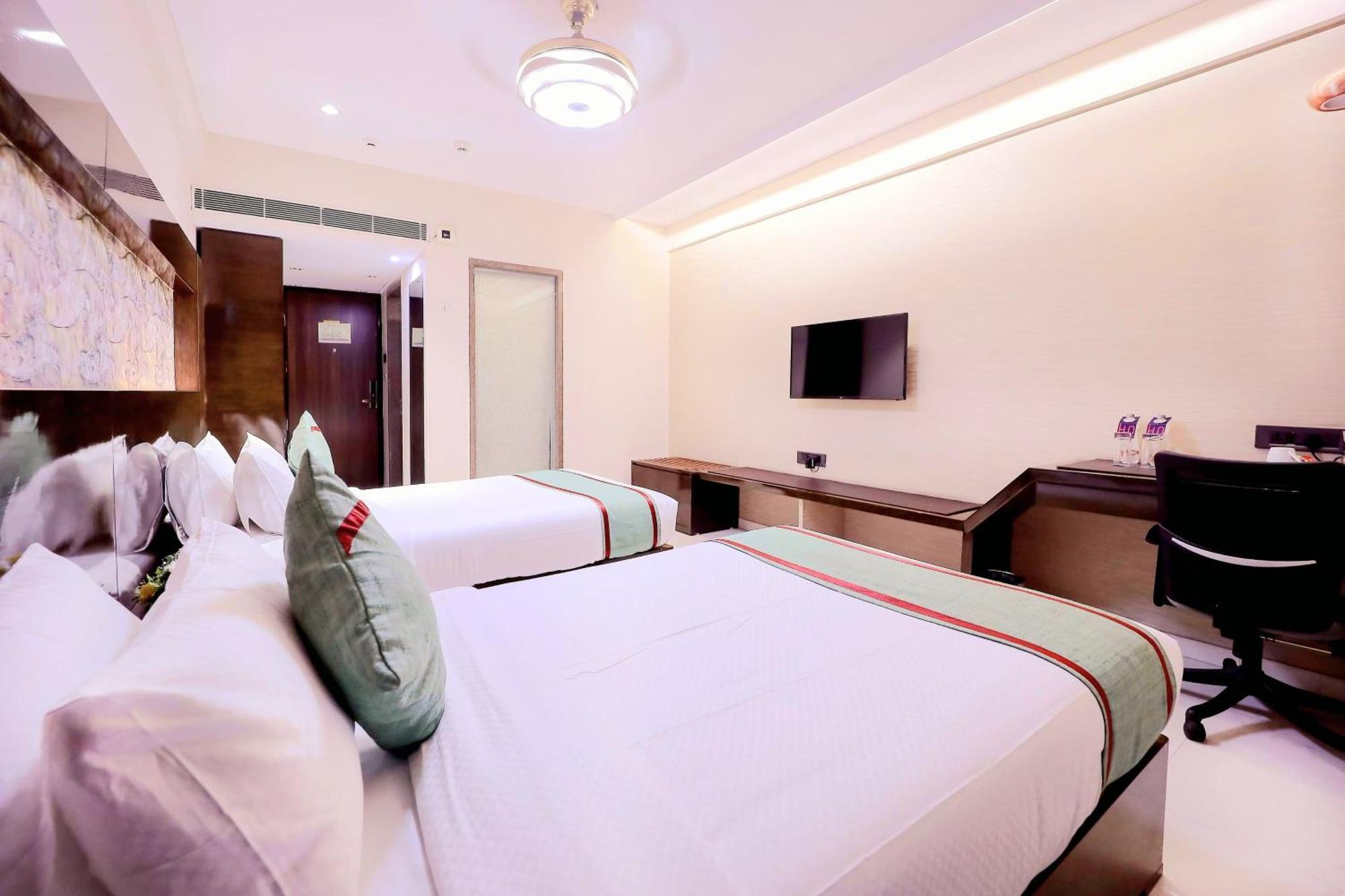 Hotel Ramida Plaza At Delhi Airport ニューデリー エクステリア 写真